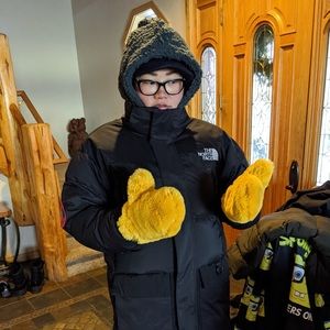 Meet your Posher, So young